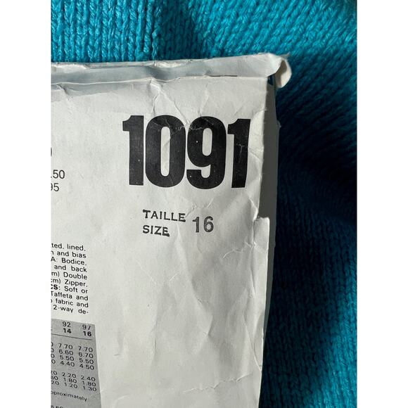 Vogue sewing pattern 1091 formal wedding dress leg of mutton puff sleeves sz 13 - Picture 7 of 8